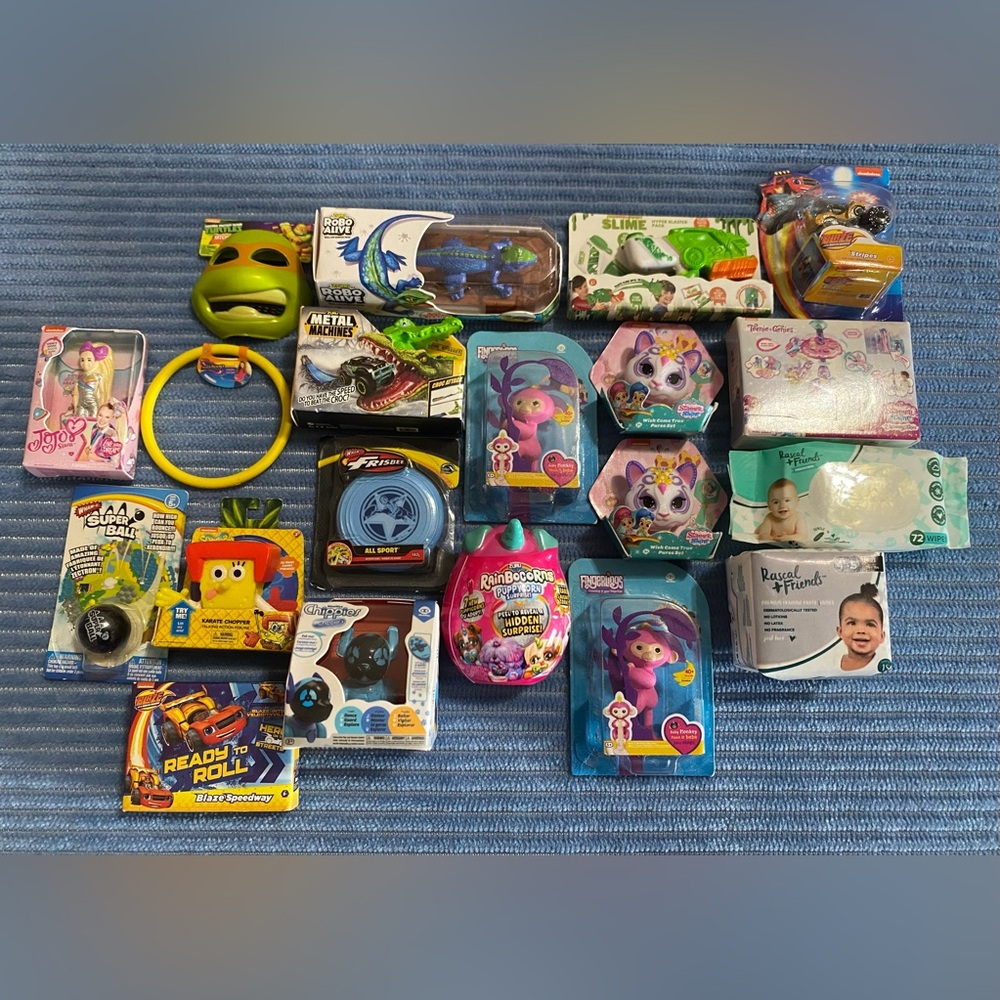 20 ct. Zuru Mini Toy Brands bundle